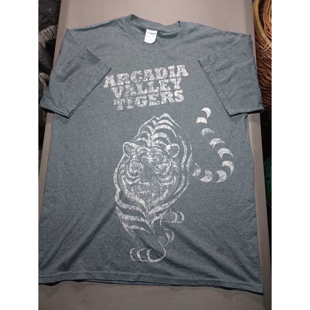 Arcadia Valley Tigers Distressed T Shirt Men's Size Large
